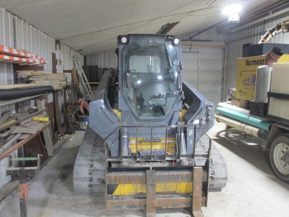 Main image John Deere 331G