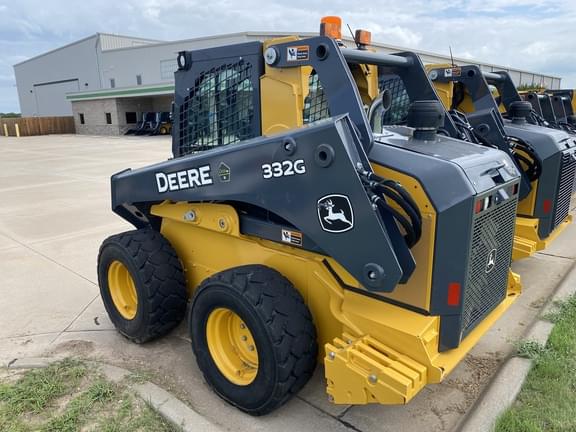 Image of John Deere 332G equipment image 1
