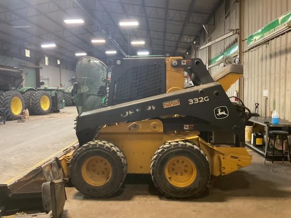 Image of John Deere 332G Primary image