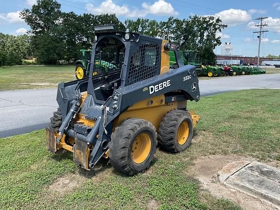 Image of John Deere 332G equipment image 3