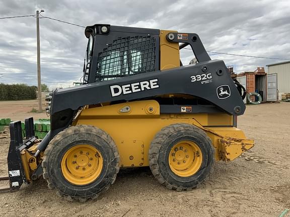 Image of John Deere 332G equipment image 1