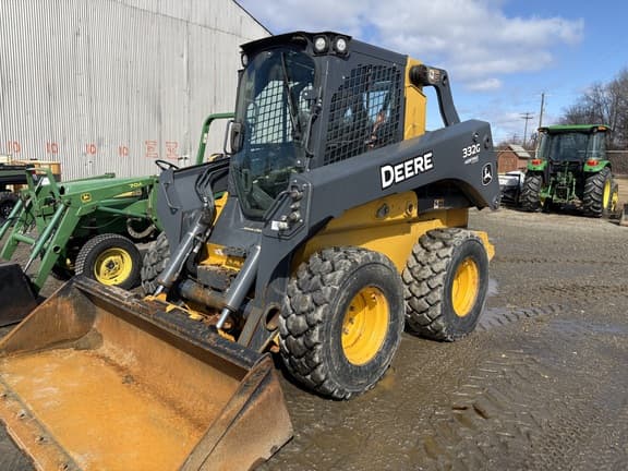 Image of John Deere 332G equipment image 1