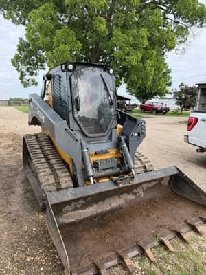 2017 John Deere 333G Image