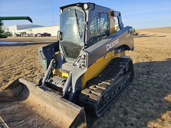 2017 John Deere 333G Equipment Image0