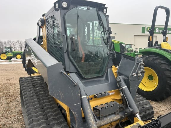 2017 John Deere 333G Equipment Image0