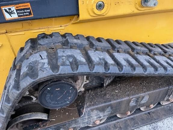 Image of John Deere 333G equipment image 2