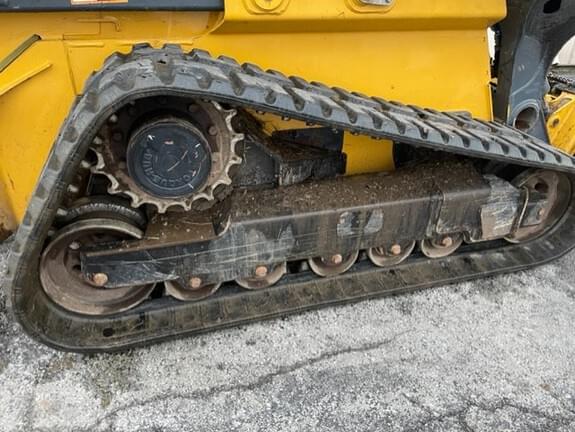 Image of John Deere 333G equipment image 1