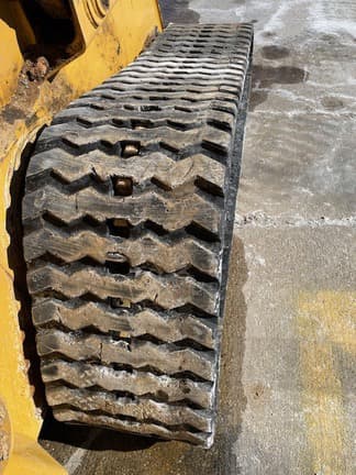 Image of John Deere 333G equipment image 3