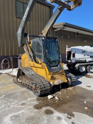 2017 John Deere 333G Equipment Image0