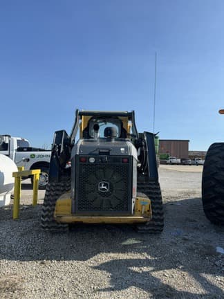 Image of John Deere 333G equipment image 2