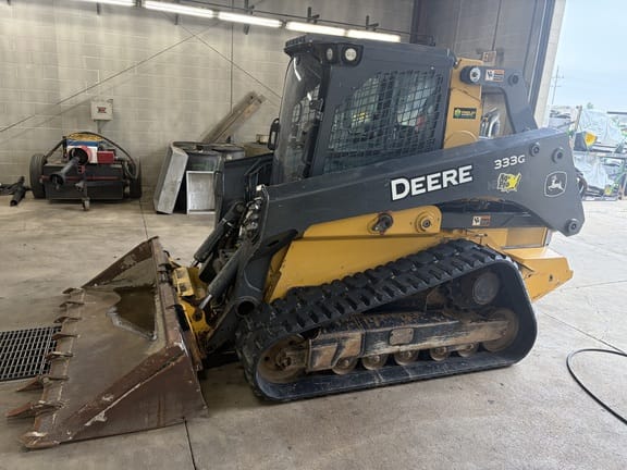 2017 John Deere 333G Equipment Image0