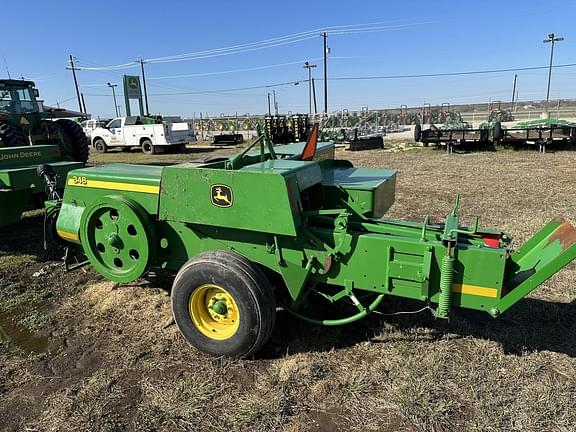 Image of John Deere 348 equipment image 2