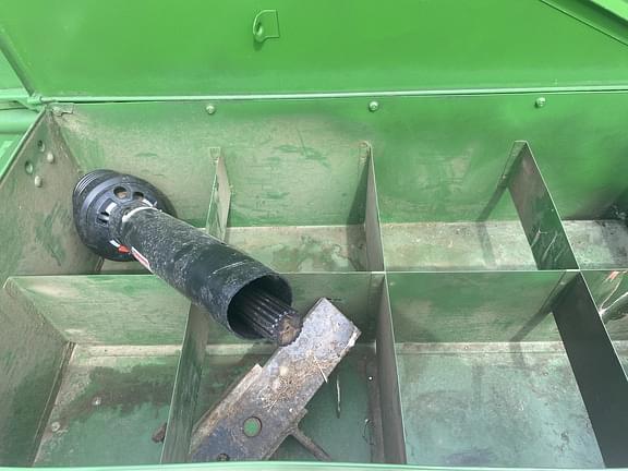 Image of John Deere 348 equipment image 2