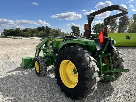 Image of John Deere 4044M equipment image 3