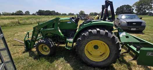 Image of John Deere 4044M Primary image