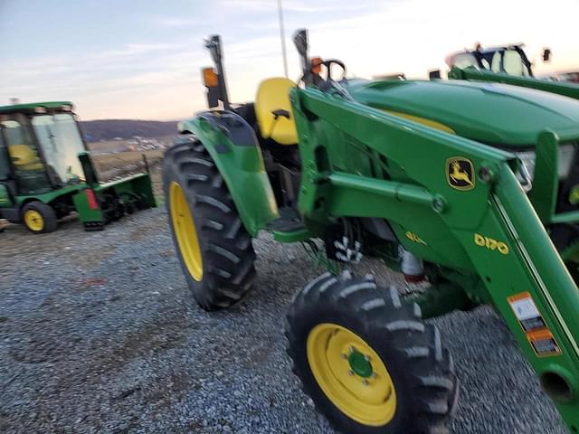 Image of John Deere 4044M equipment image 2