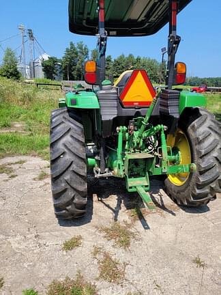 Image of John Deere 4044R equipment image 4