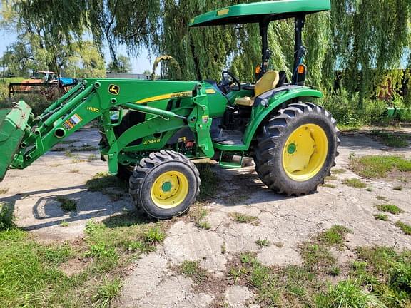 Image of John Deere 4044R equipment image 1