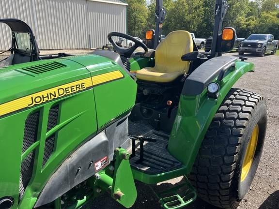Image of John Deere 4044R equipment image 2