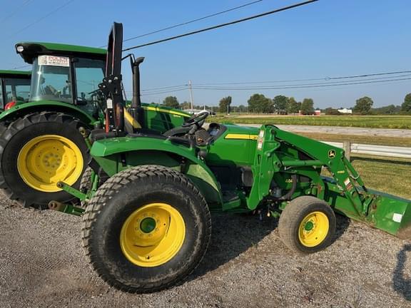 Image of John Deere 4044R equipment image 2