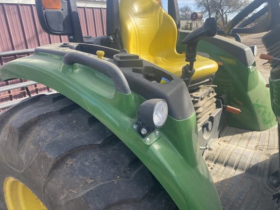 Image of John Deere 4044R equipment image 3