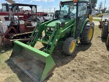 Main image John Deere 4066R