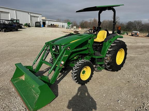 Image of John Deere 4052M equipment image 3