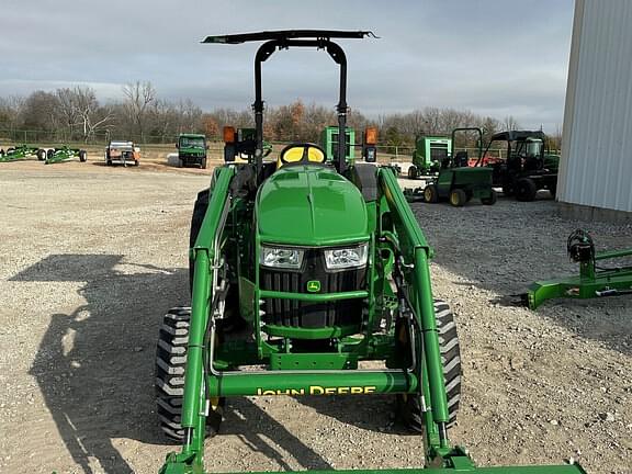 Image of John Deere 4052M equipment image 2