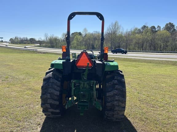 Image of John Deere 4052M equipment image 2