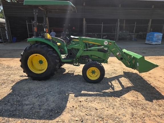 Image of John Deere 4052M equipment image 1
