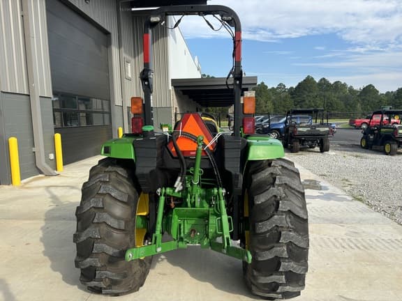 Image of John Deere 4052M equipment image 3
