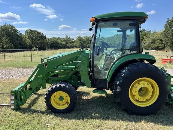 Image of John Deere 4052R equipment image 1