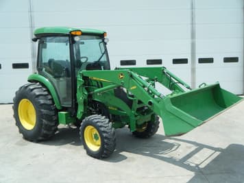 Main image John Deere 4052R