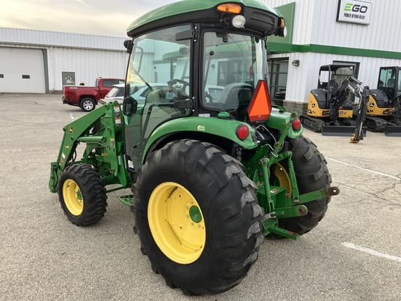 Image of John Deere 4052R equipment image 2