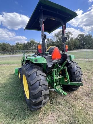 Image of John Deere 4052R equipment image 2