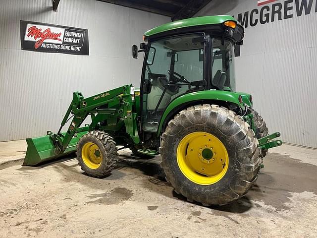 Image of John Deere 4052R equipment image 2