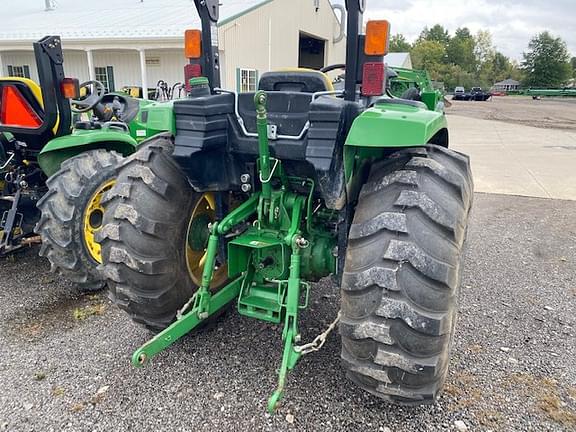 Image of John Deere 4066M equipment image 3