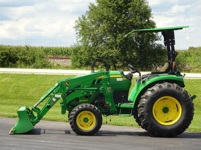 Image of John Deere 4066R equipment image 4
