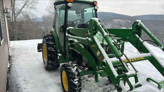 Image of John Deere 4066R equipment image 2