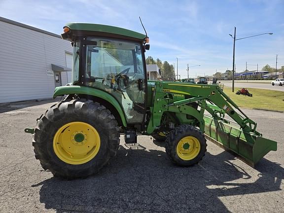 Image of John Deere 4066R equipment image 2
