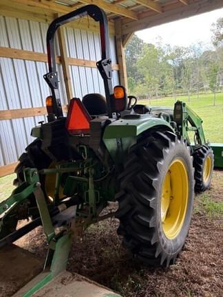 Image of John Deere 4066R Image 1