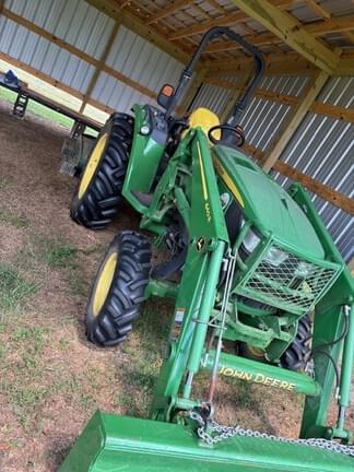 Image of John Deere 4066R Image 0