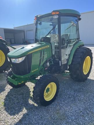 Image of John Deere 4066R equipment image 1