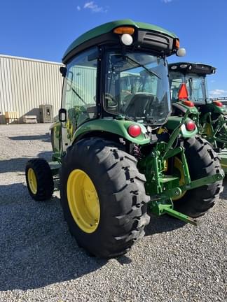 Image of John Deere 4066R equipment image 3