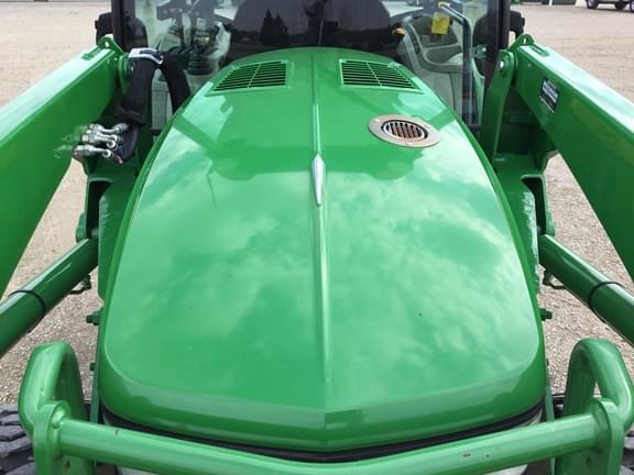 Image of John Deere 4066R equipment image 1