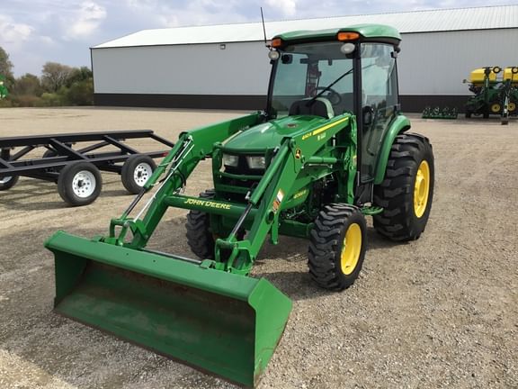 2017 John Deere 4066R Equipment Image0
