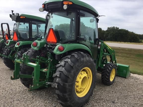 Image of John Deere 4066R equipment image 3