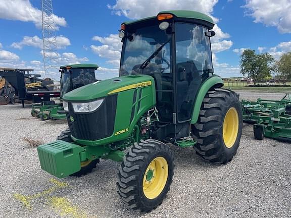 Image of John Deere 4066R equipment image 4