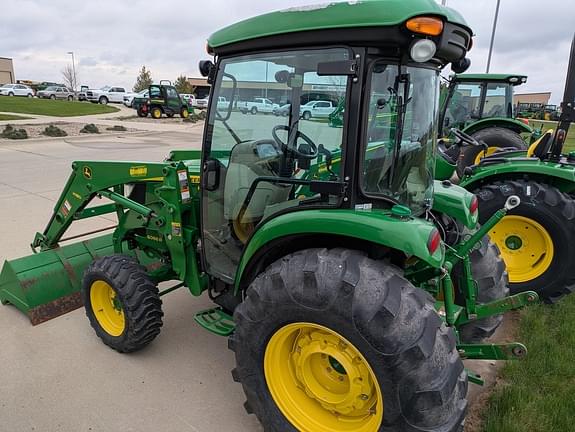 Image of John Deere 4066R equipment image 2