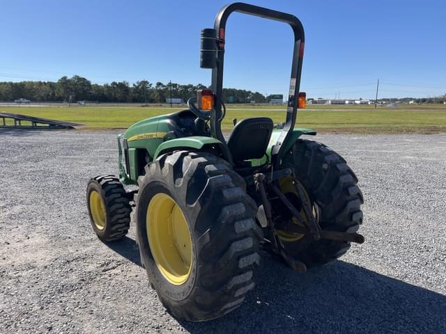 Image of John Deere 4105 equipment image 2